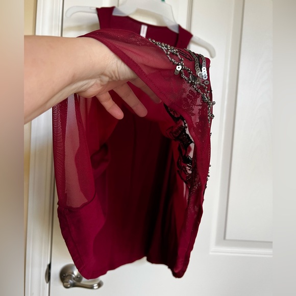 Xhilaration, Burgundy-Grey Embroidered, Beaded & Sequins Mesh Tank top. XXL. - Picture 7 of 10